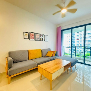 Cozy 2B1R Condo forest city